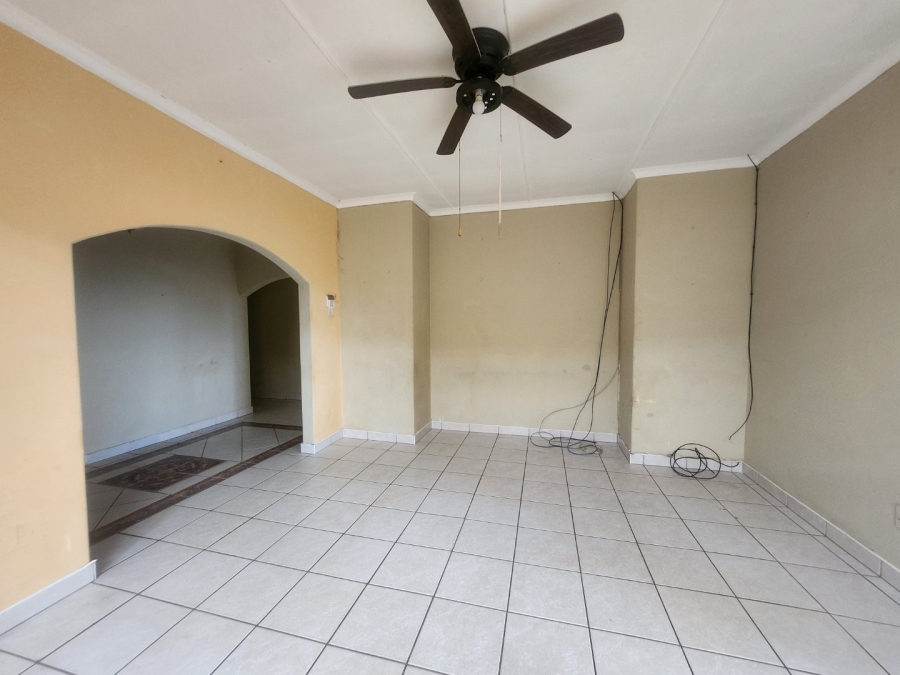 3 Bedroom Property for Sale in Hartbeesfontein North West